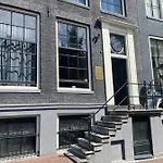 Frank Since 1666 Hotell 3*