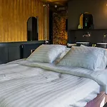 Frank Since 1666 Hotell