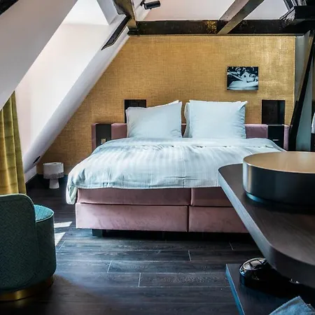 Hotel Frank Since 1666 3*