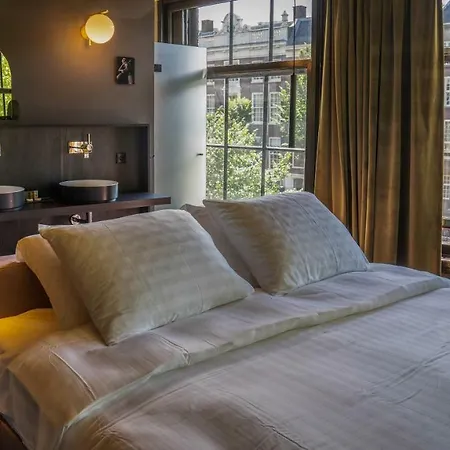 Frank Since 1666 Hotel