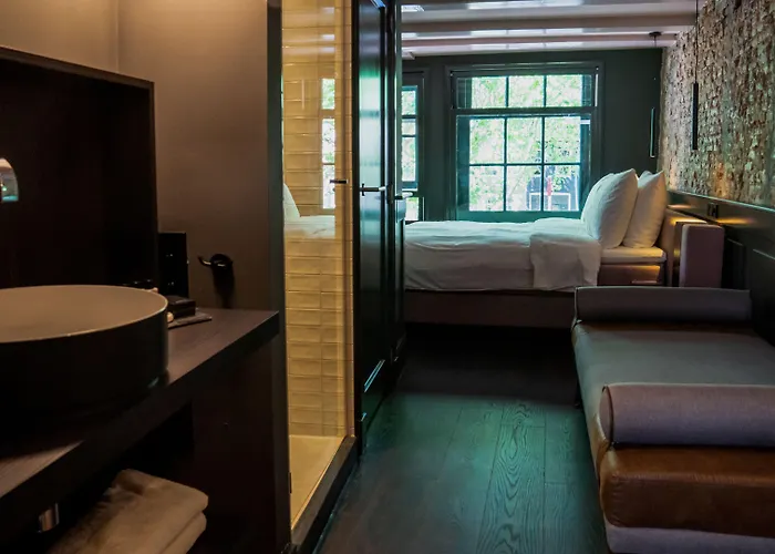 Hotel Frank Since 1666 3*