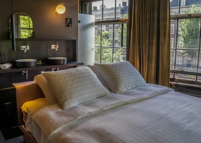 Frank Since 1666 Hotel