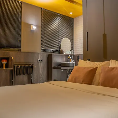 Frank Since 1666 Otel 3*