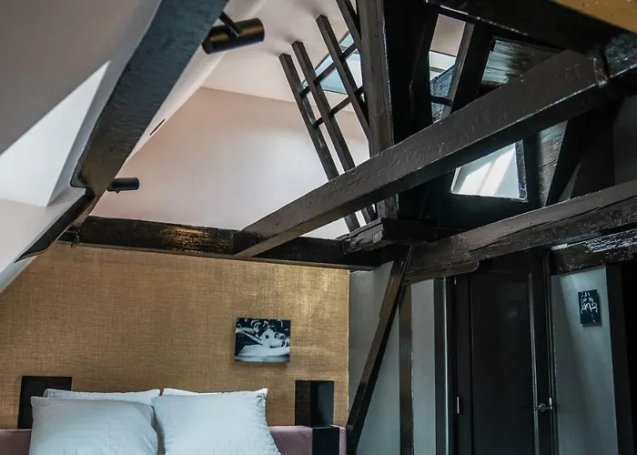 Frank Since 1666 Otel