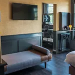 Frank Since 1666 Hotel 3*